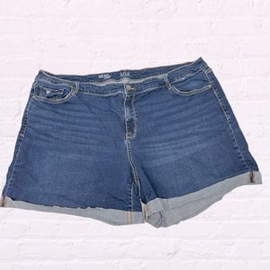 A.n.a mid rise denim blue shorts 26W plus size stretch 6” inseam